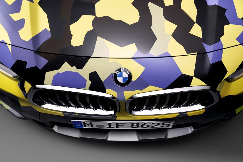 BMW X2 camouflé Digit Camo