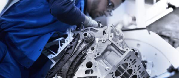 Moteur V8 BMW Assemblage