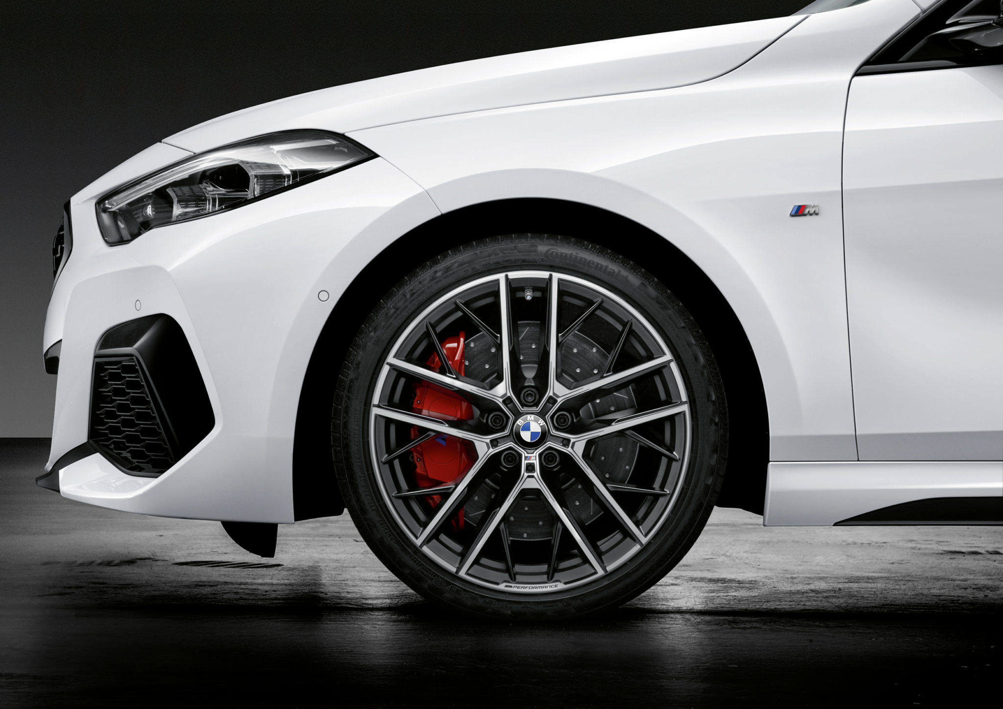 BMW : la nouvelle Série 1 avec les accessoires M Performance