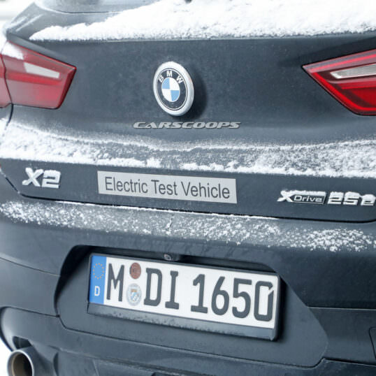 BMW X2 electrique spyshot