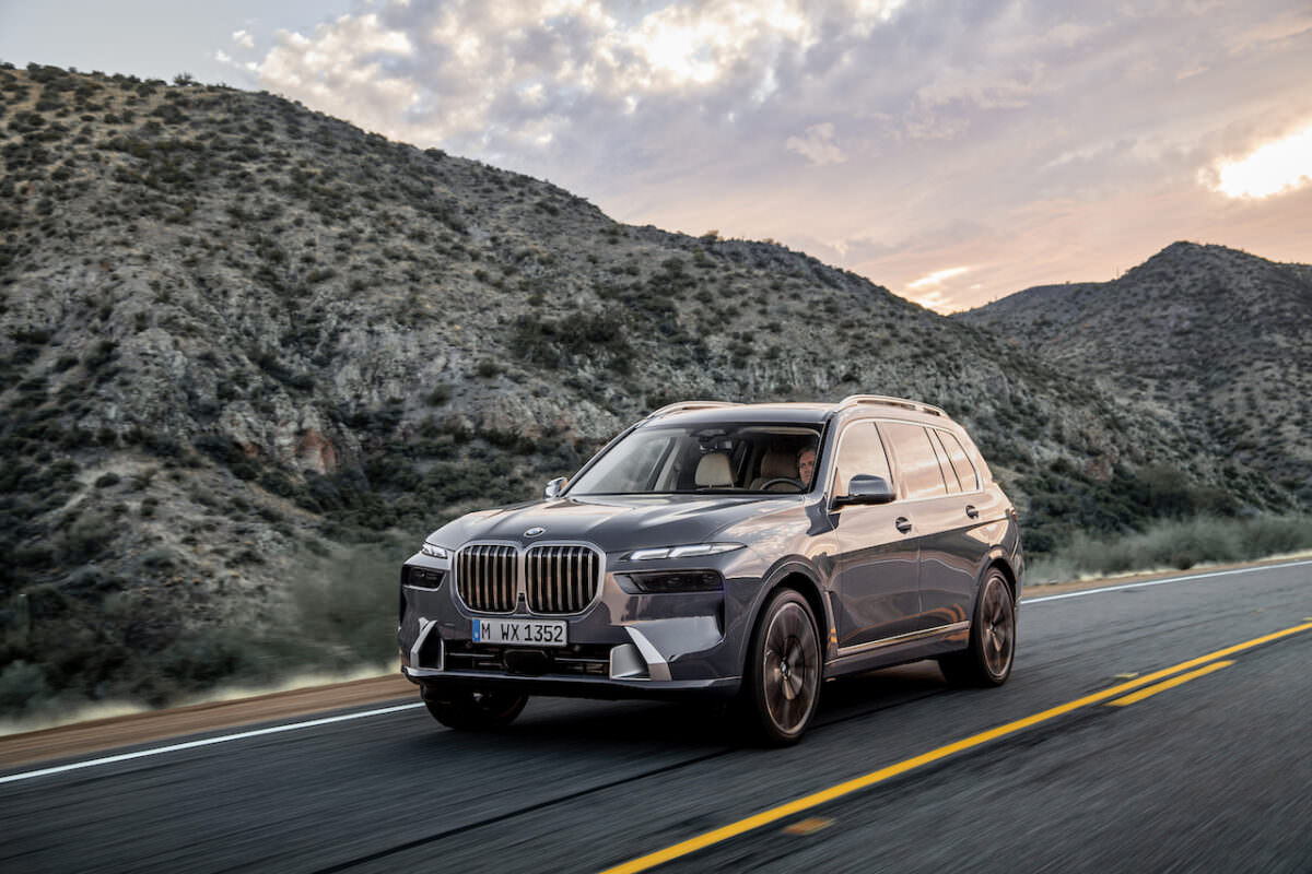 Un X7 M Hybride de 530 chevaux